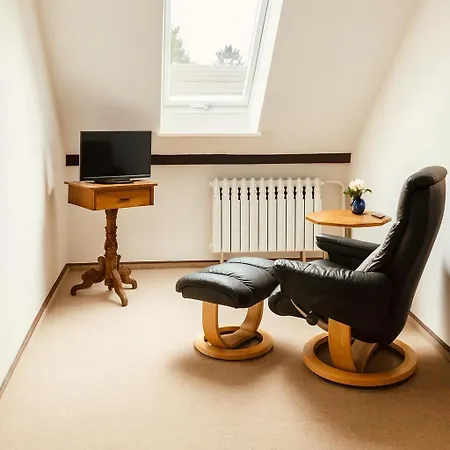 Naturidylle Mit Kamin Und Sauna In Der